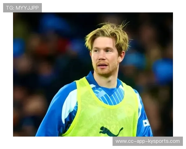 德布劳内脚弓精准转移打穿整条边路，曼城组织如画